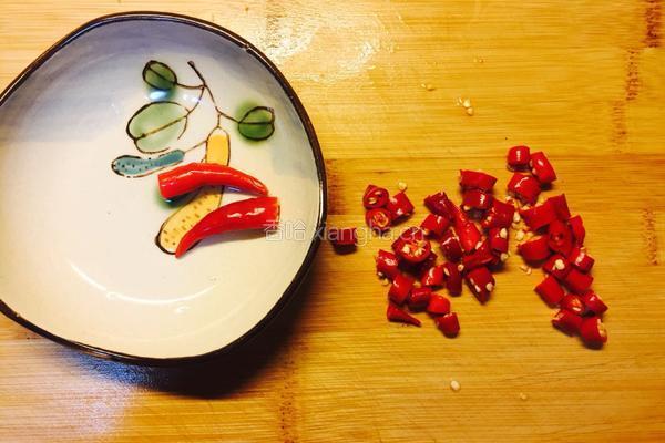 小炒培根菜花的做法图解3
