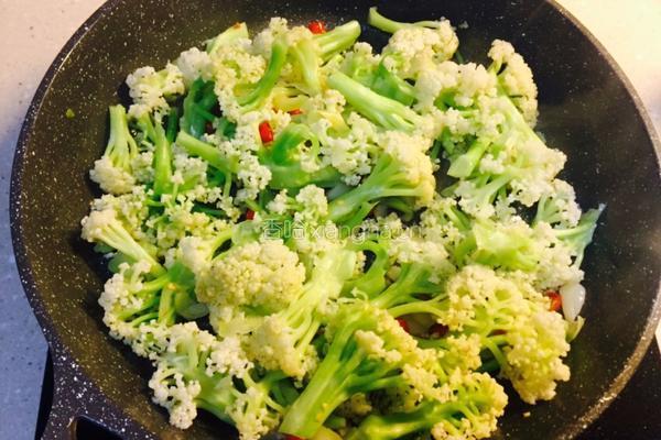 小炒培根菜花的做法图解15