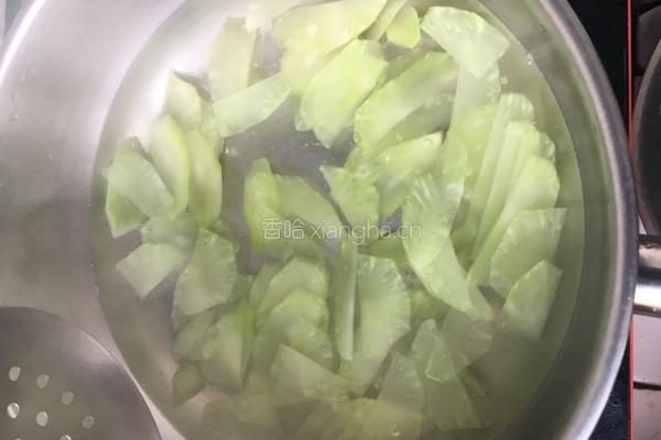 小炒青笋的做法图解4