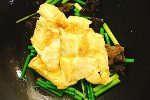 蒜薹木耳炒鸡蛋的做法图解10