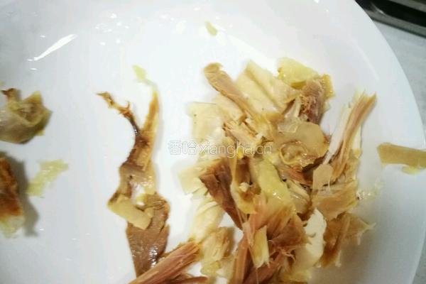 咸鸡肉炒芥菜的做法图解1