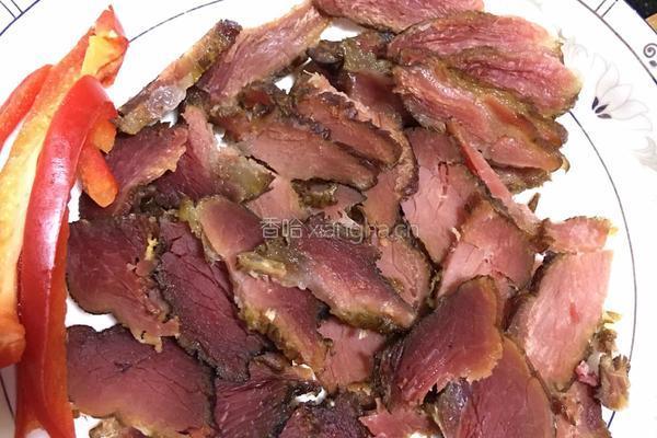 蒜苔炒腊肉的做法图解2