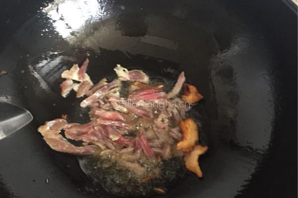 土猪肉炒莴笋片的做法图解4