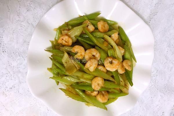 芹菜炒虾仁的做法图解6