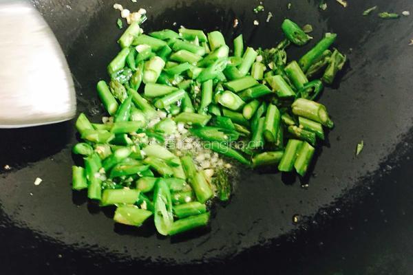 芦笋腰果炒虾仁的做法图解12