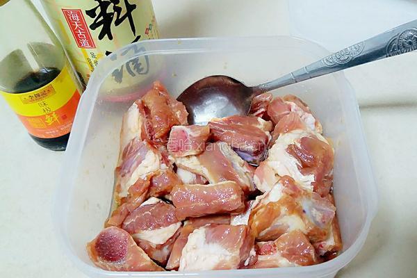 桂花黑糖排骨的做法图解2