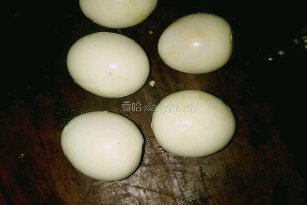 虎皮尖椒蛋的做法图解1