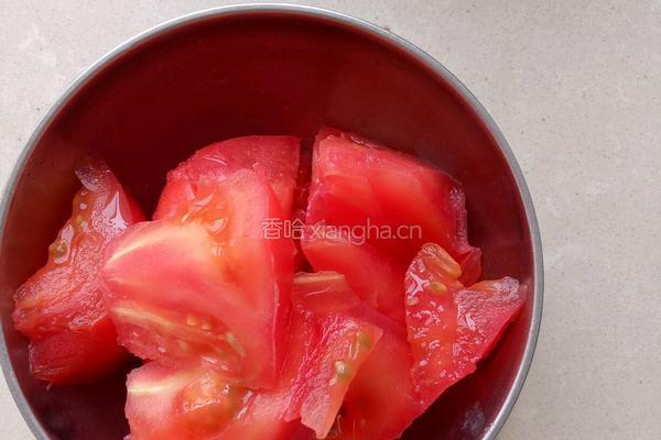 西红柿炒菜花的做法图解2