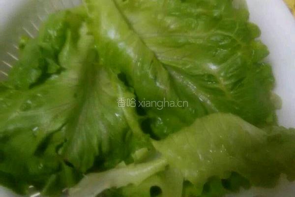 瘦肉酱拌生菜的做法图解1