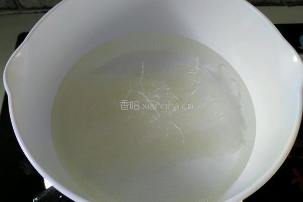 韭菜馅素包子的做法图解8