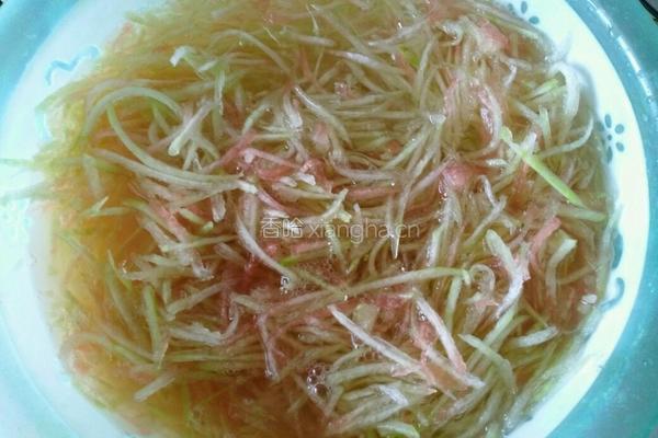 西瓜皮猪肉馅饺子的做法图解4