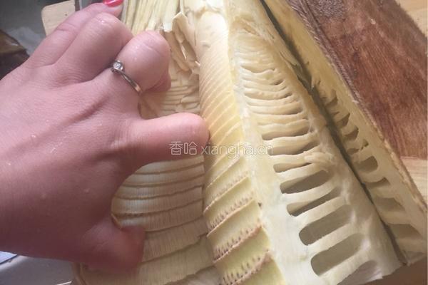 油焖毛笋的做法图解2