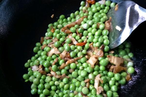 肉沫炒豌豆的做法图解4