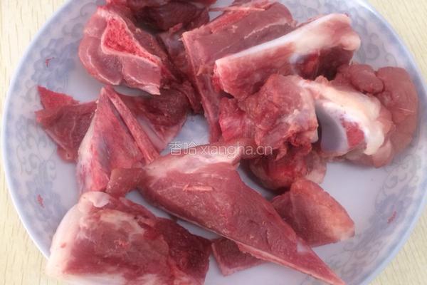 奶白菜三豆汤的做法图解1