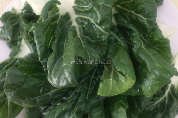 奶白菜三豆汤的做法图解2
