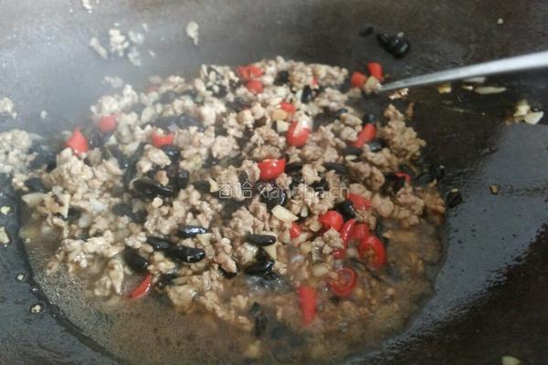 豆豉肉末豆角的做法图解7