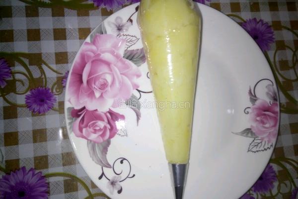 蜂蜜蓝莓酱土豆泥的做法图解4
