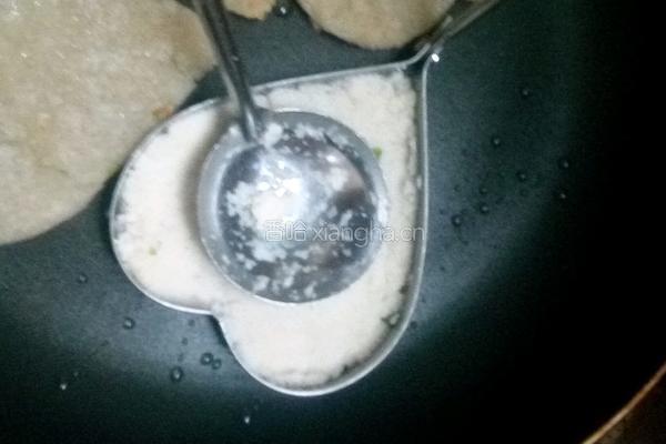 葱香薯饼的做法图解3