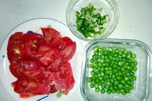番茄豌豆疙瘩汤的做法图解1