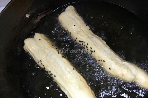 黄金油条的做法图解11