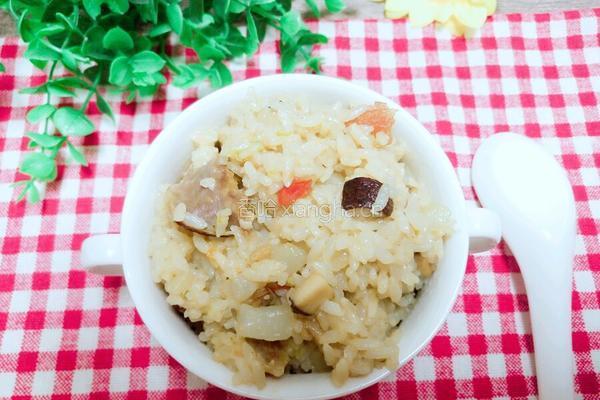 土豆腊肠焖饭的做法图解1