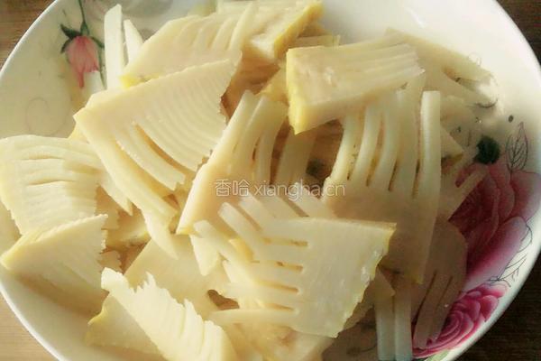 春笋焖鸭的做法图解2