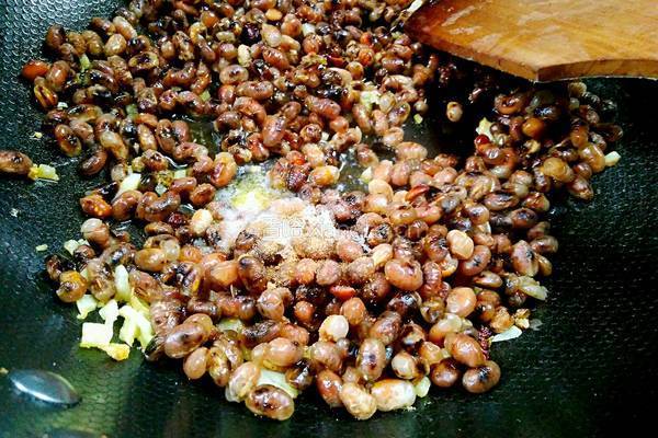 酥炒黄豆的做法图解12
