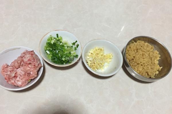 烤茄子的做法图解1