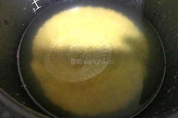 小米粥的做法图解2