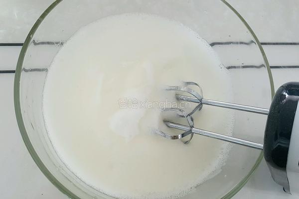 八寸戚风蛋糕的做法图解4