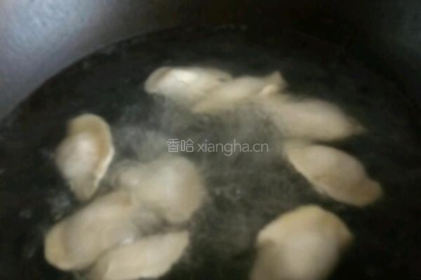 油煎酸菜饺的做法图解3