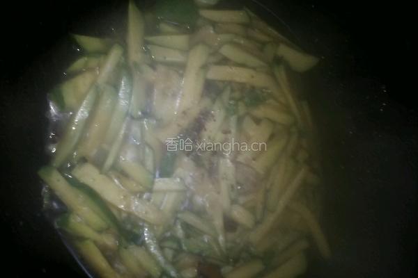 清炒姜饼瓜的做法图解5