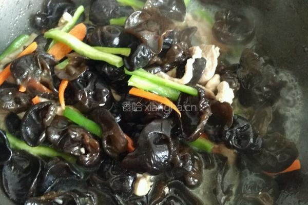 木耳炒肉丝的做法图解5