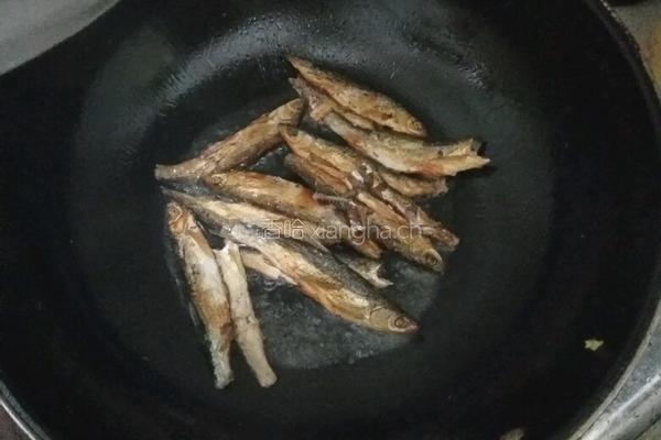 辣鱼仔的做法图解2