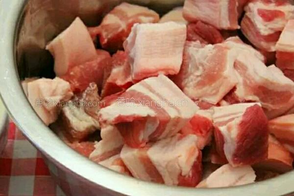 小块红烧肉的做法图解2