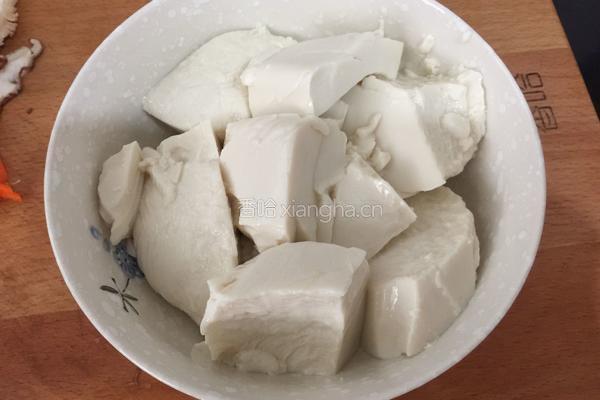 虾皮蒸豆腐的做法图解2