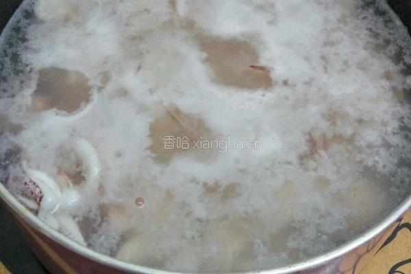 蚝汁鱿鱼筒的做法图解3