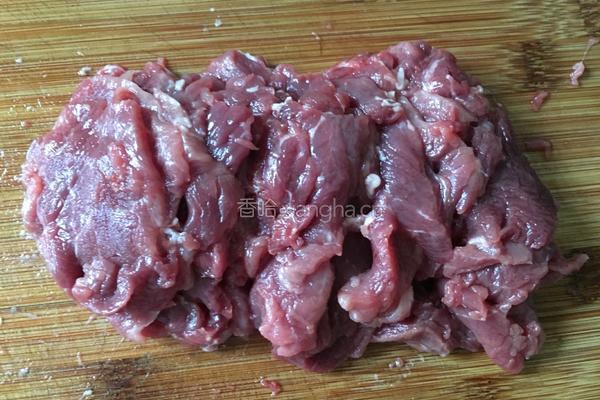 芸豆炒肉的做法图解1