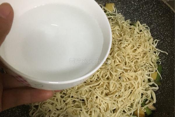 豆角肉焖面的做法图解14