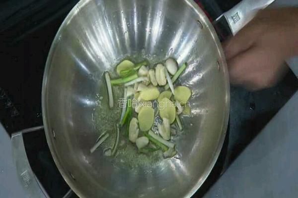 金饺香焖鸭嘴鱼 CCTV7食尚大转盘的做法图解9