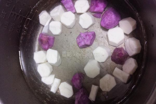 紫薯山药牛奶的做法图解1