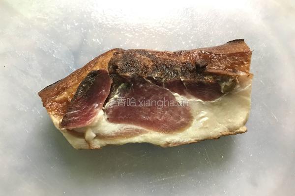 莴笋炒腊肉的做法图解1