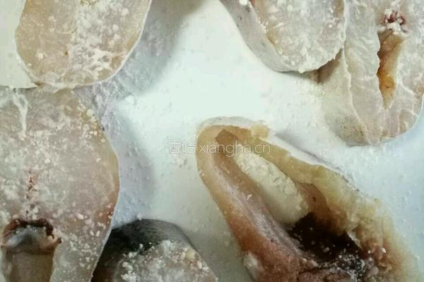 香煎鳕鱼的做法图解1