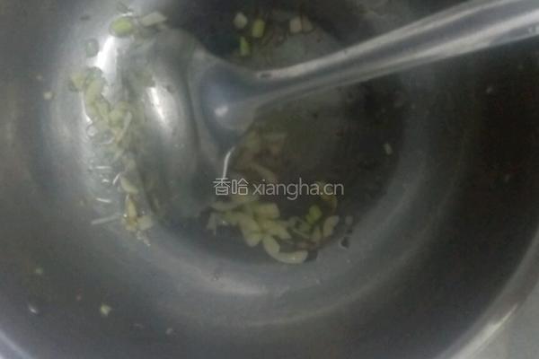 蒜苔木耳炒鸡蛋的做法图解5