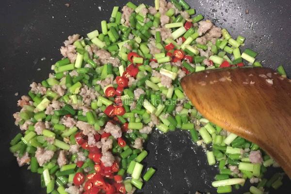 蒜薹肉末的做法图解6