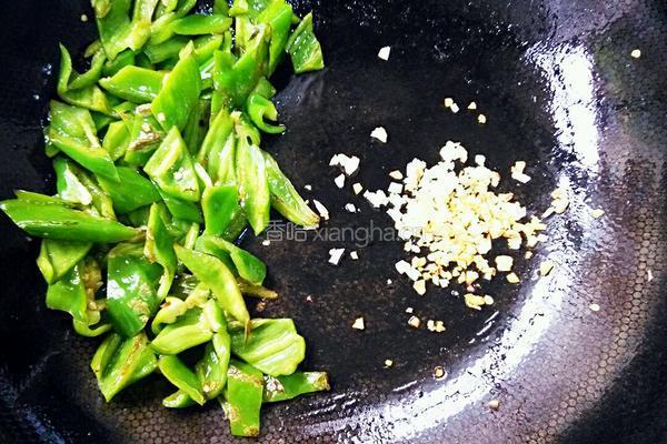 青椒炒鸡蛋的做法图解6