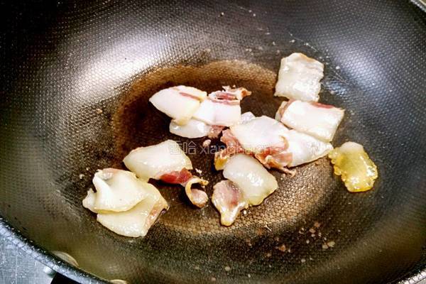 腊肉腌菜炒香椿的做法图解5