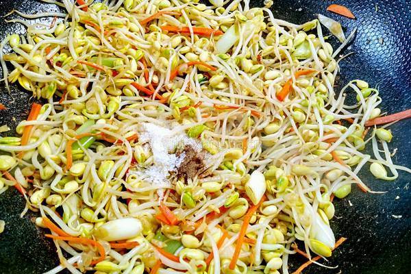 黄豆芽炒肉丝的做法图解9