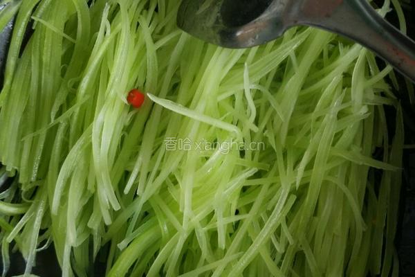 莴笋丝炒鸡蛋的做法图解5