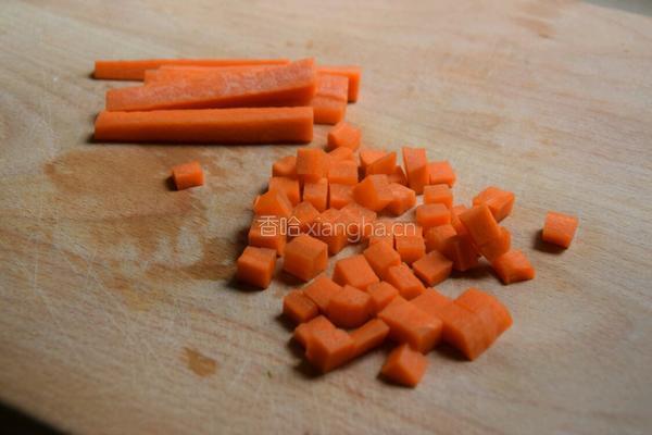 三丁炒肉粒的做法图解3